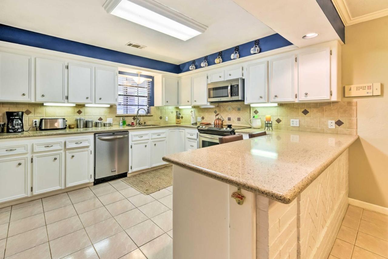 Quiet Lake Conroe Townhome With 2 Boat Slips! Willis Exterior photo